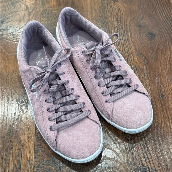 Puma Women's Mauve Suede Sneakers - Picture 4 of 7